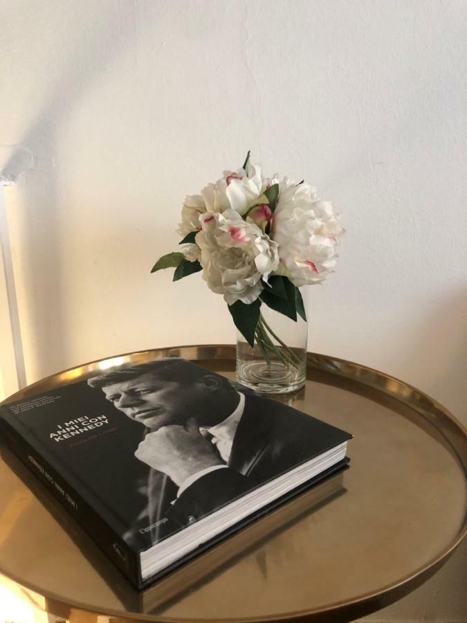 La Casetta Del Porto 苏尔扎诺 外观 照片